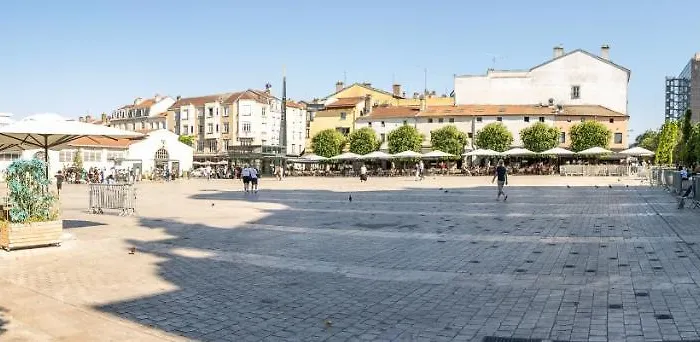 Magnifique Duplex Climatise De 40m² *